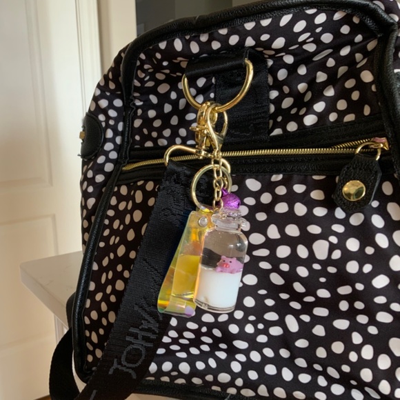 New Floating Cartoon Cute Pig Keychain - Picture 3 of 4